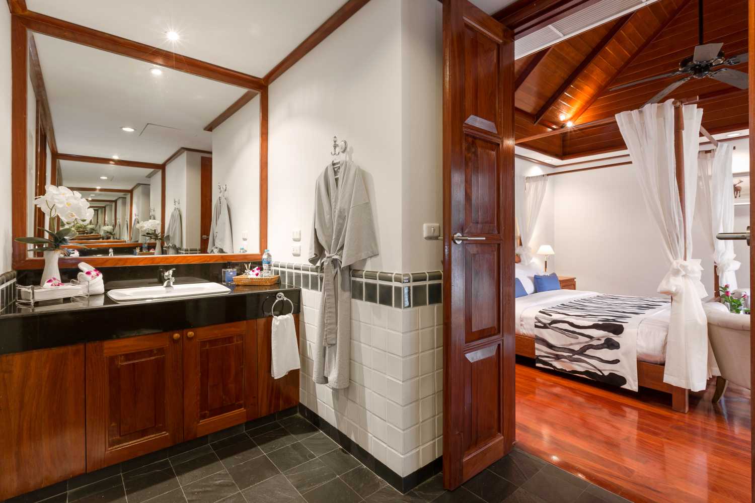 Property image - full photo 21
