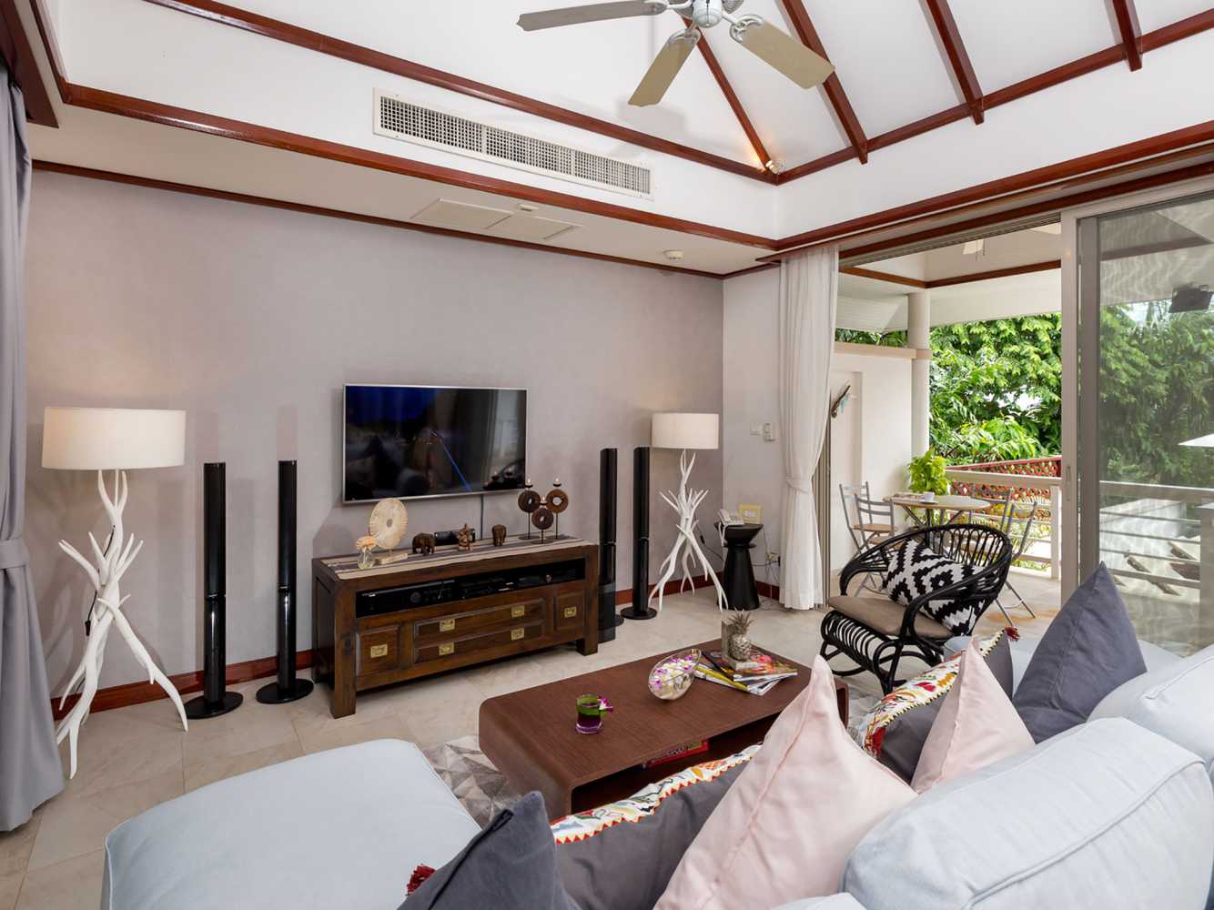 Property image - full photo 4