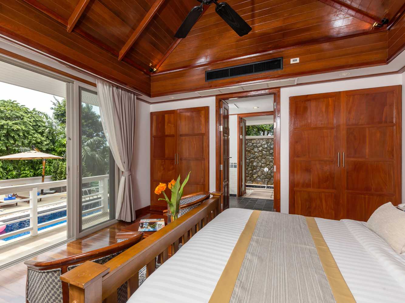 Property image - full photo 12