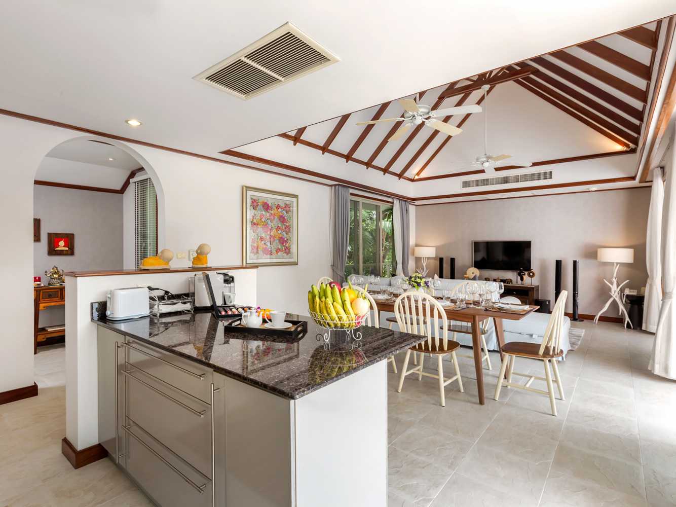 Property image - full photo 7