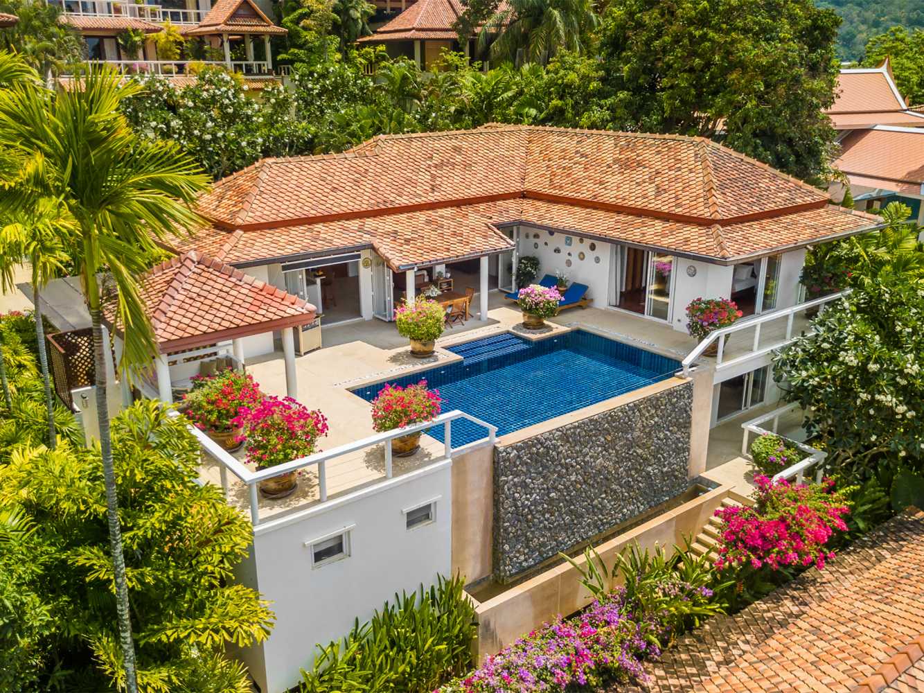 Property image - full photo 1