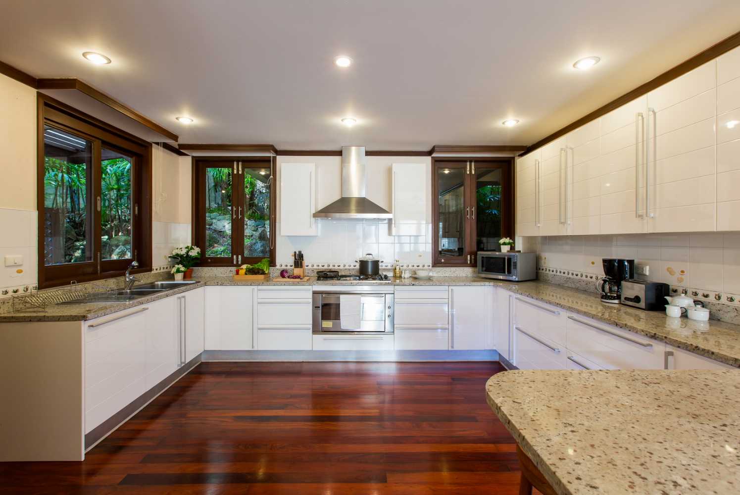 Property image - full photo 5