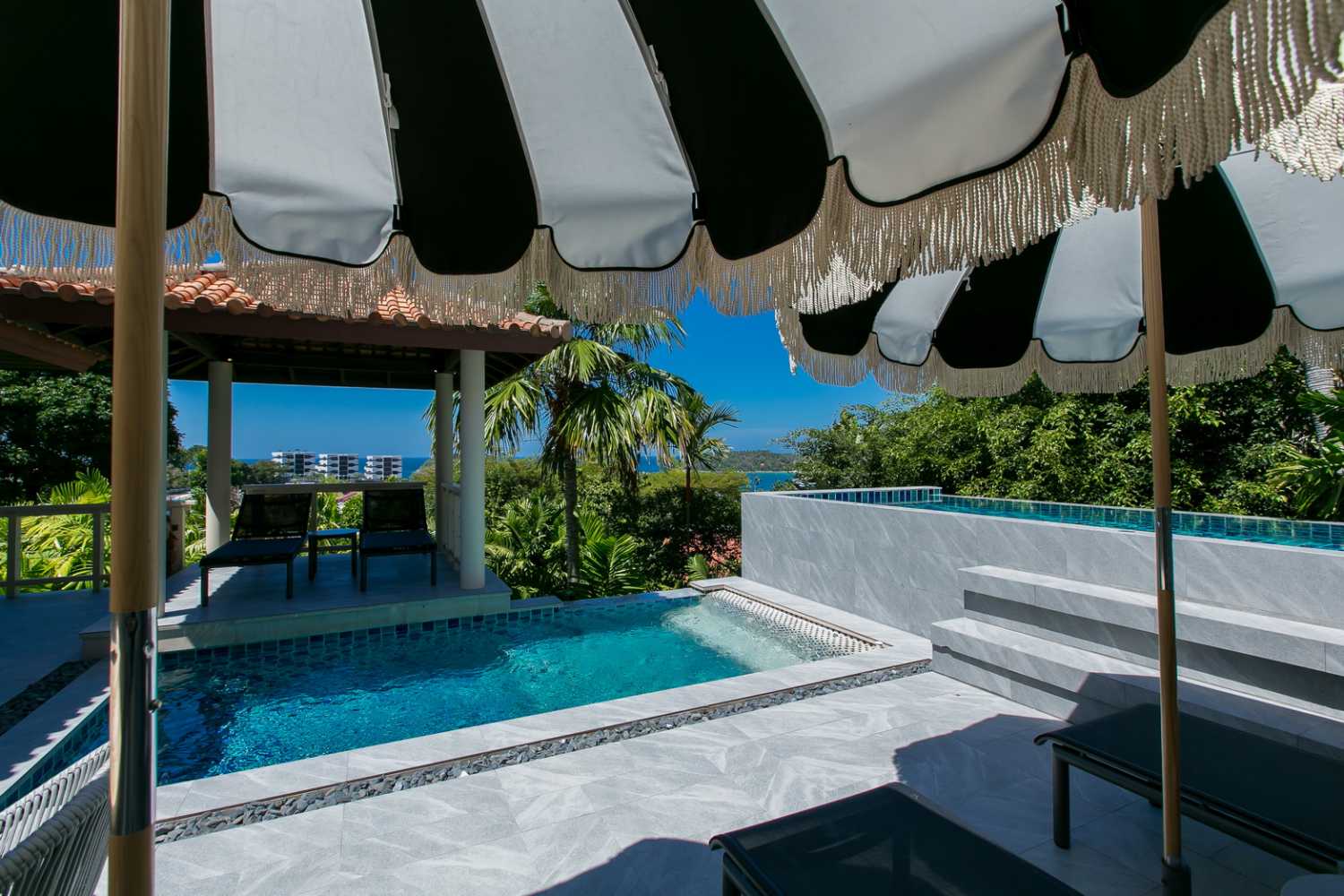 Property image - full photo 2