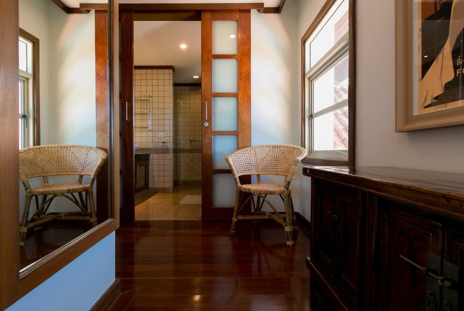 Property image - full photo 4