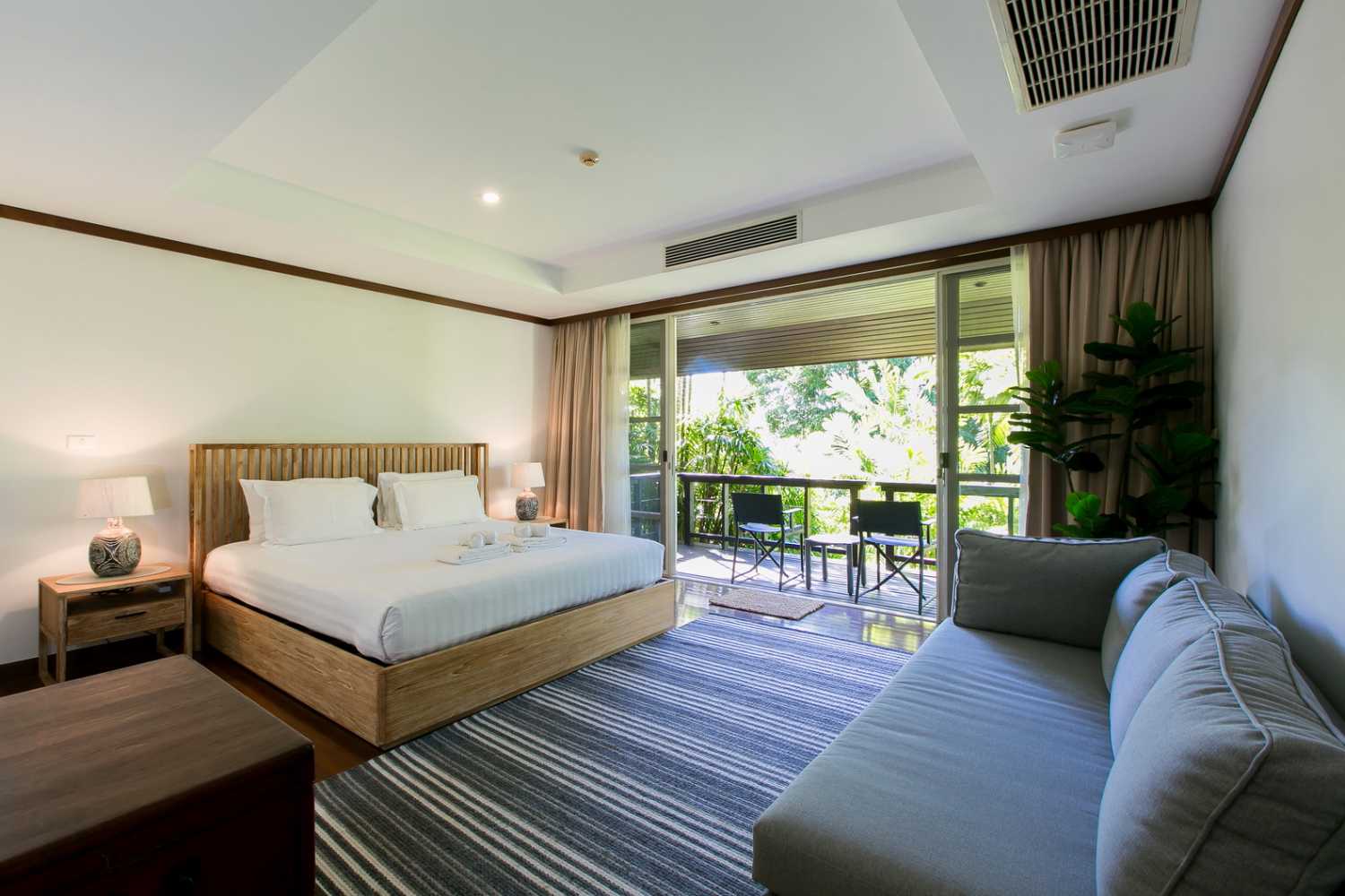 Property image - full photo 11