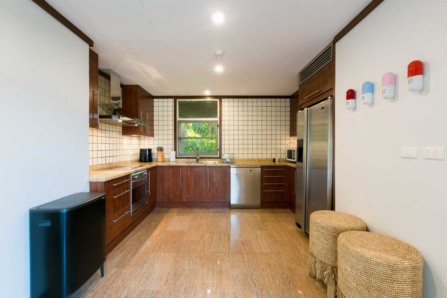 Property image - full photo 10
