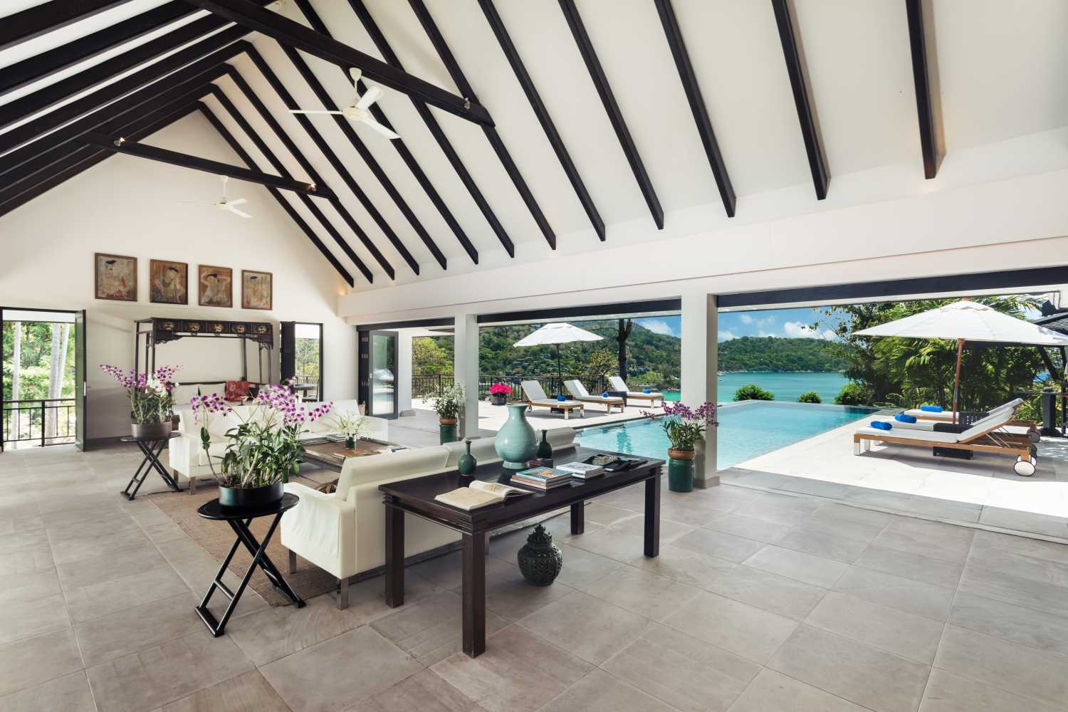 Property image - full photo 2