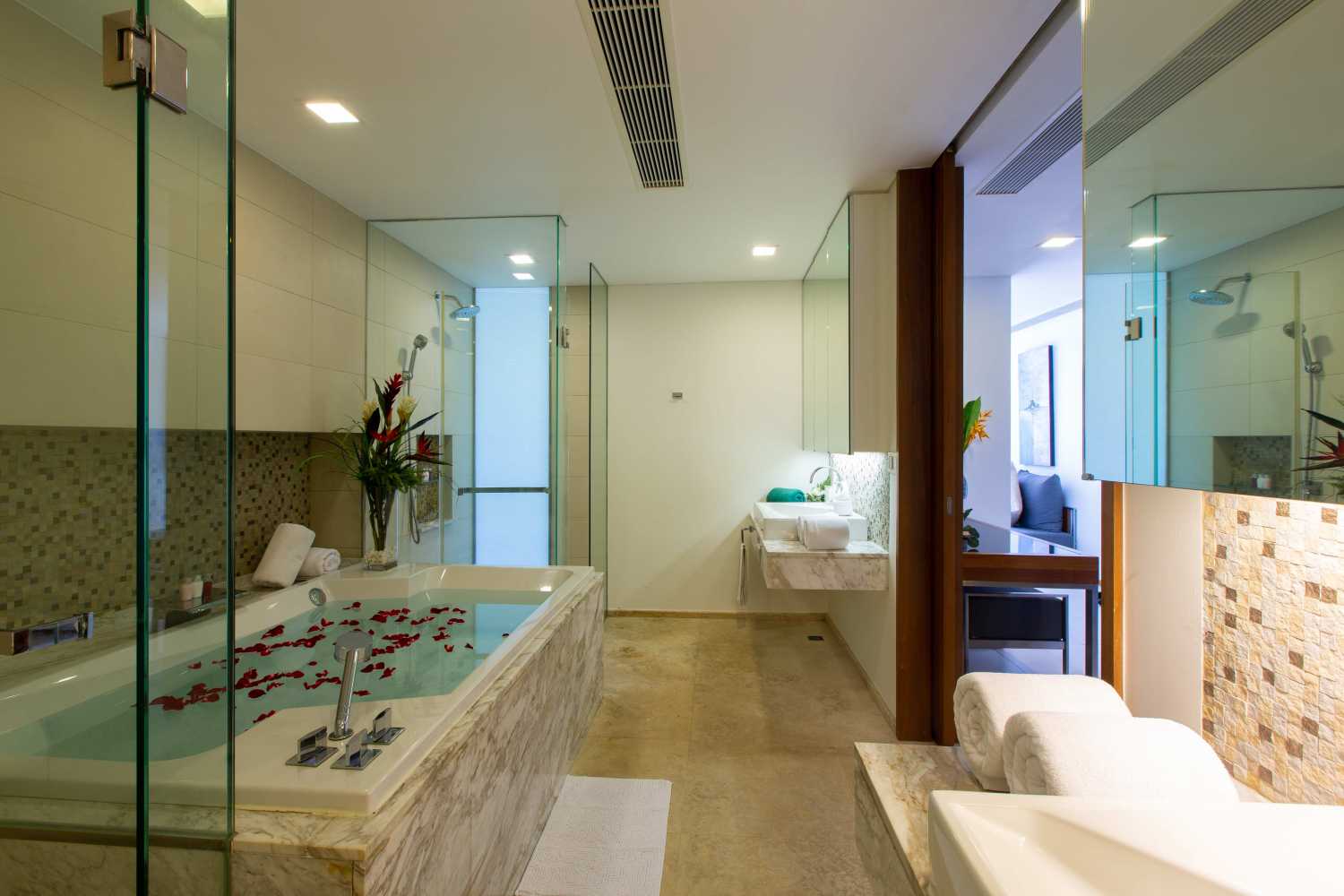 Property image - full photo 9