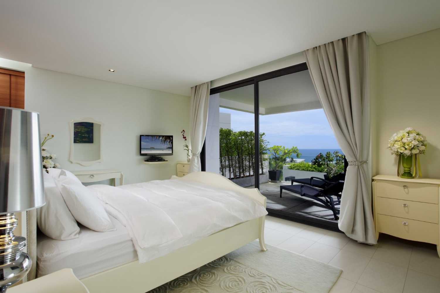Property image - full photo 10
