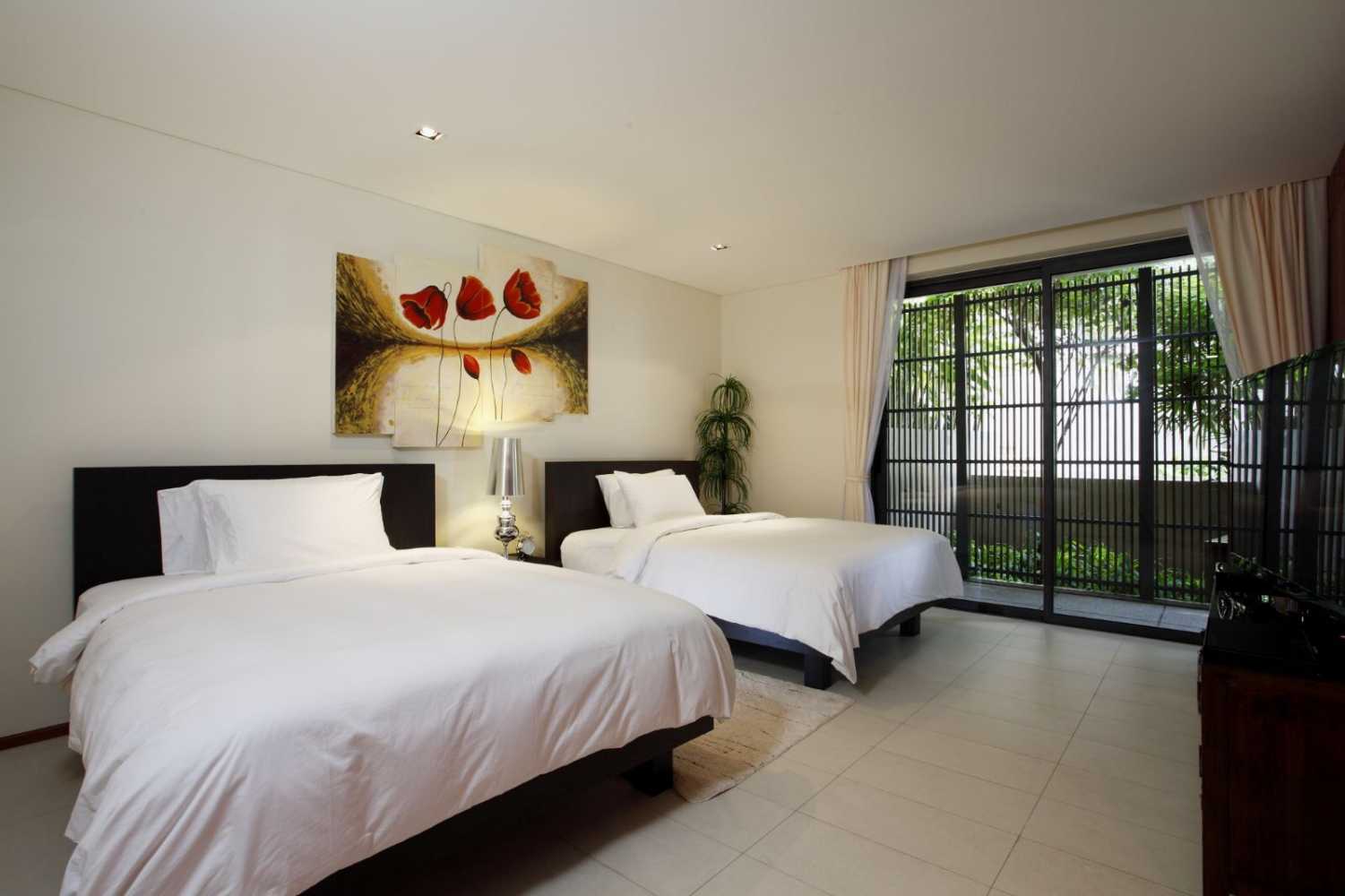 Property image - full photo 8