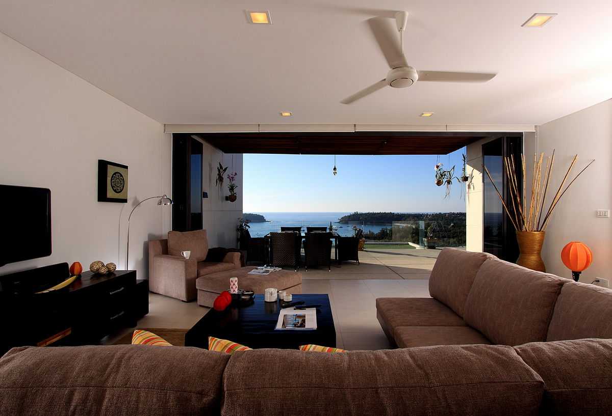 Property image - full photo 2