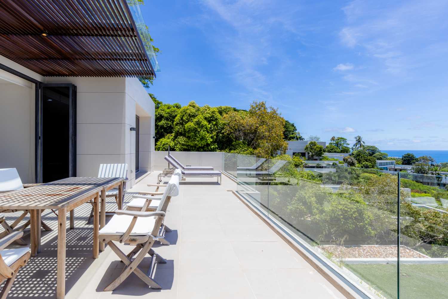 Property image - full photo 4