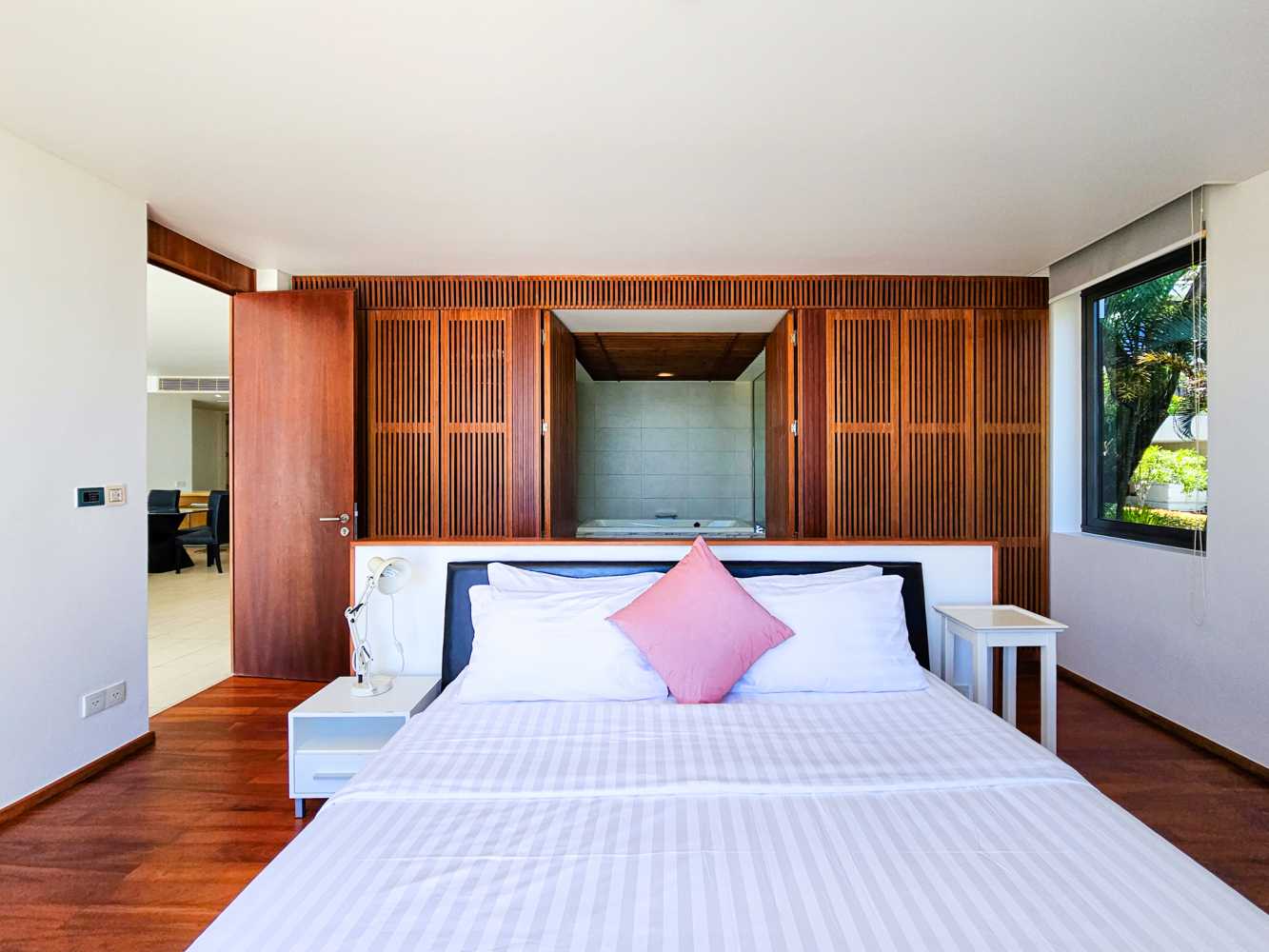 Property image - full photo 10