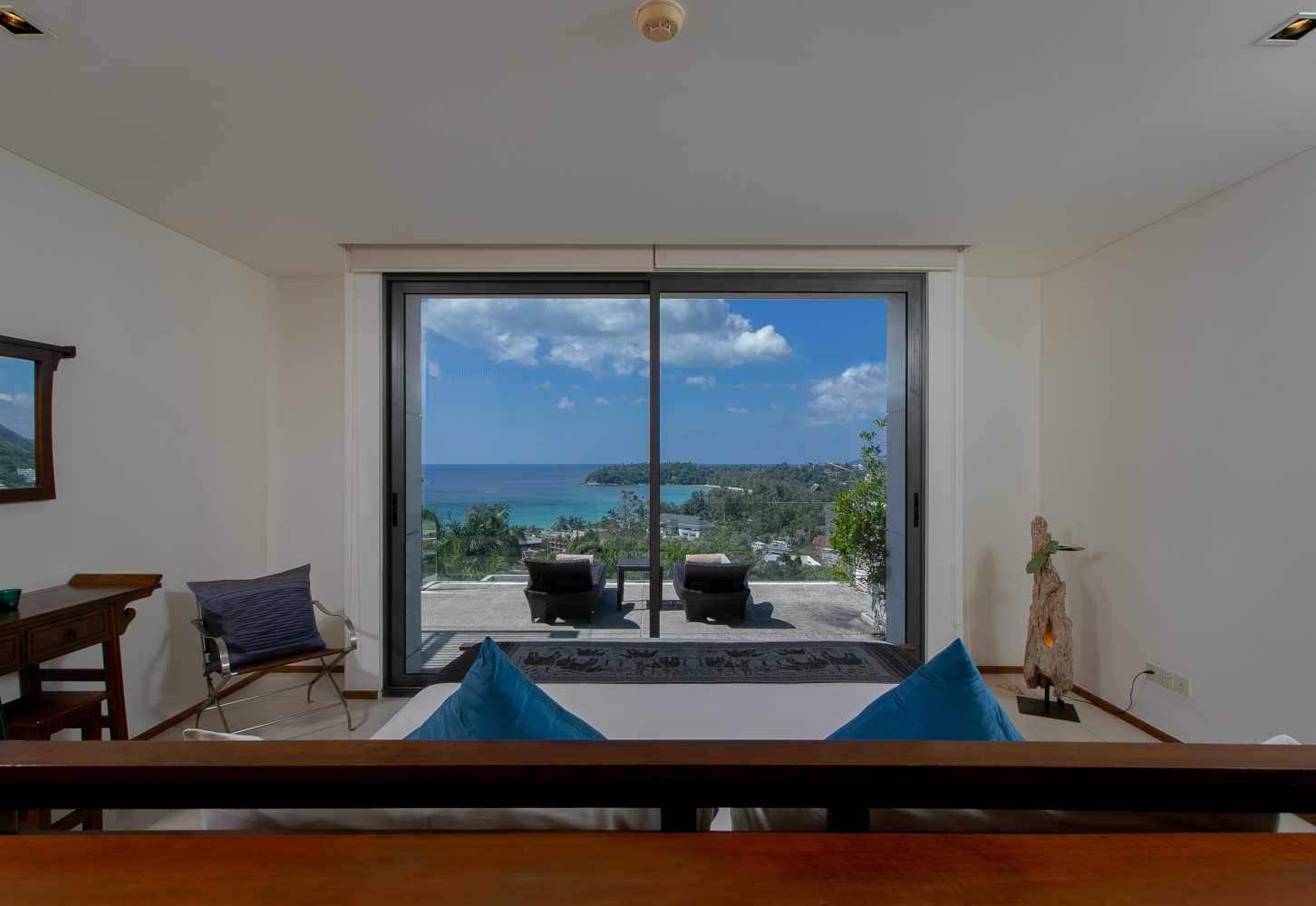 Property image - full photo 3