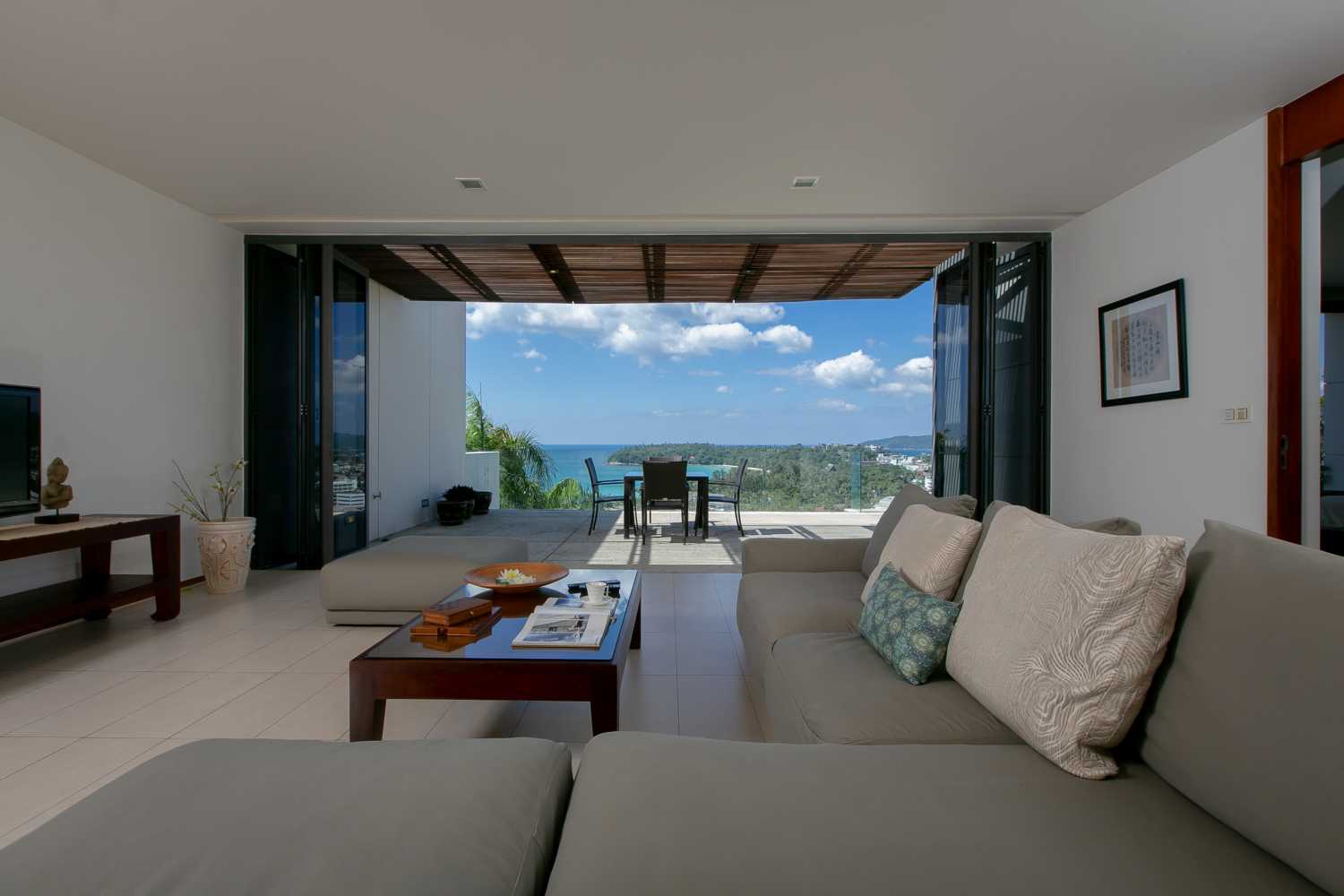 Property image - full photo 2