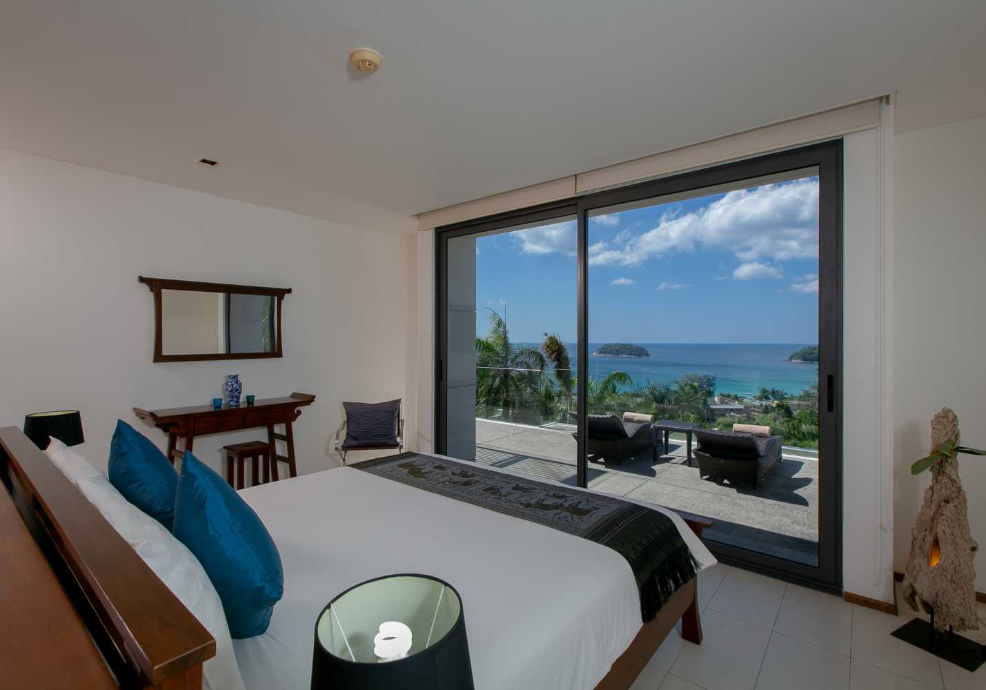 Property image - full photo 10
