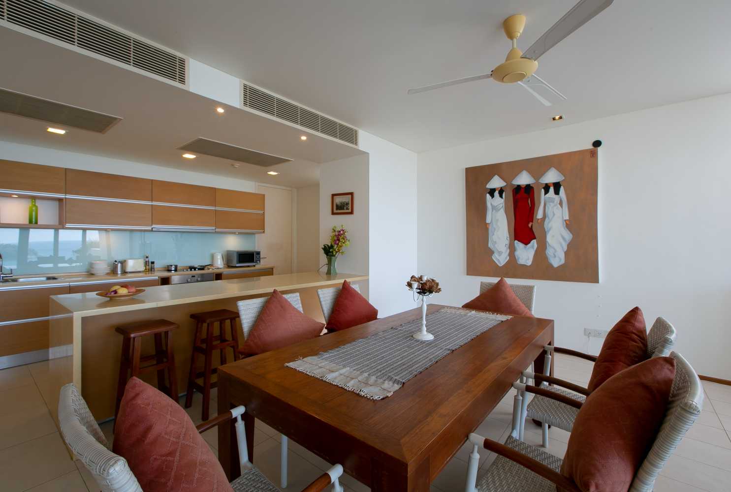Property image - full photo 4
