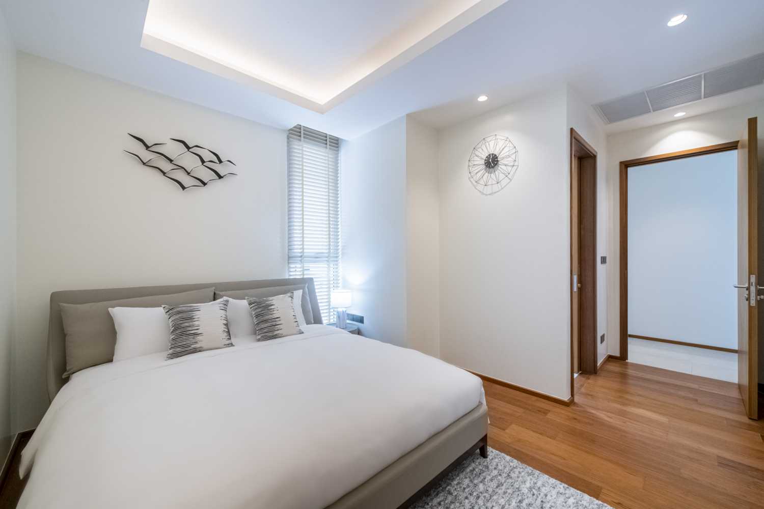 Property image - full photo 15