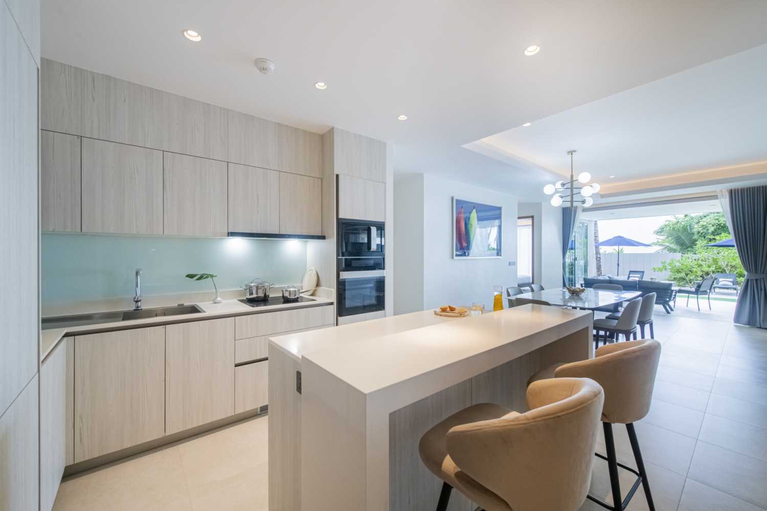 Property image - full photo 9