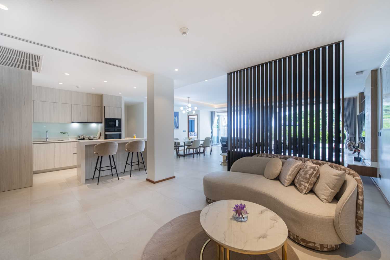 Property image - full photo 10
