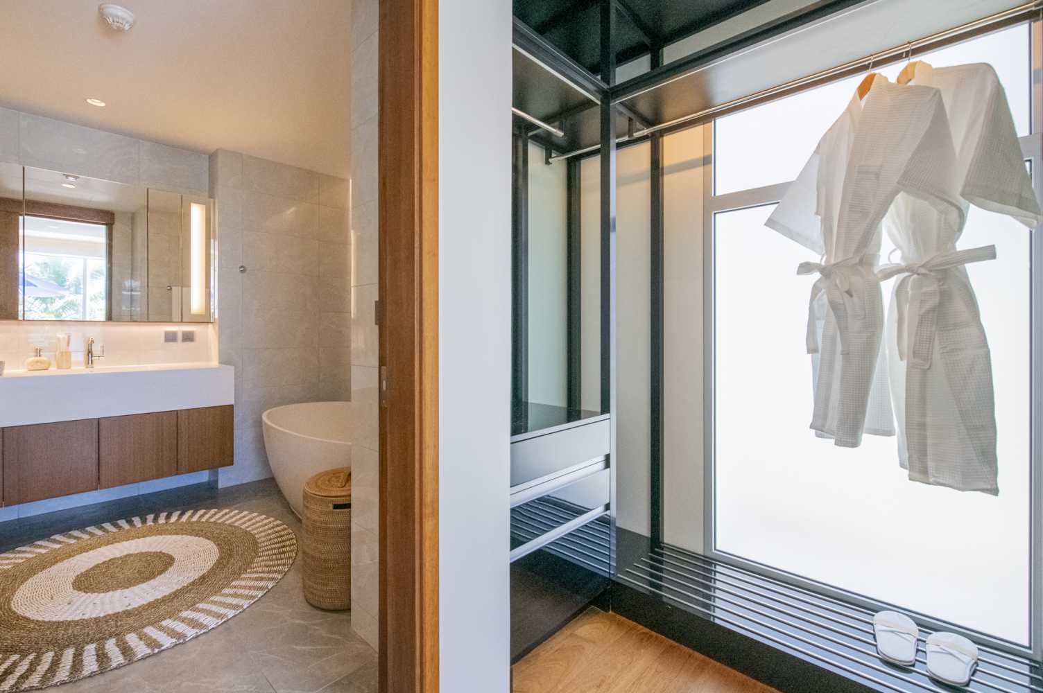 Property image - full photo 11