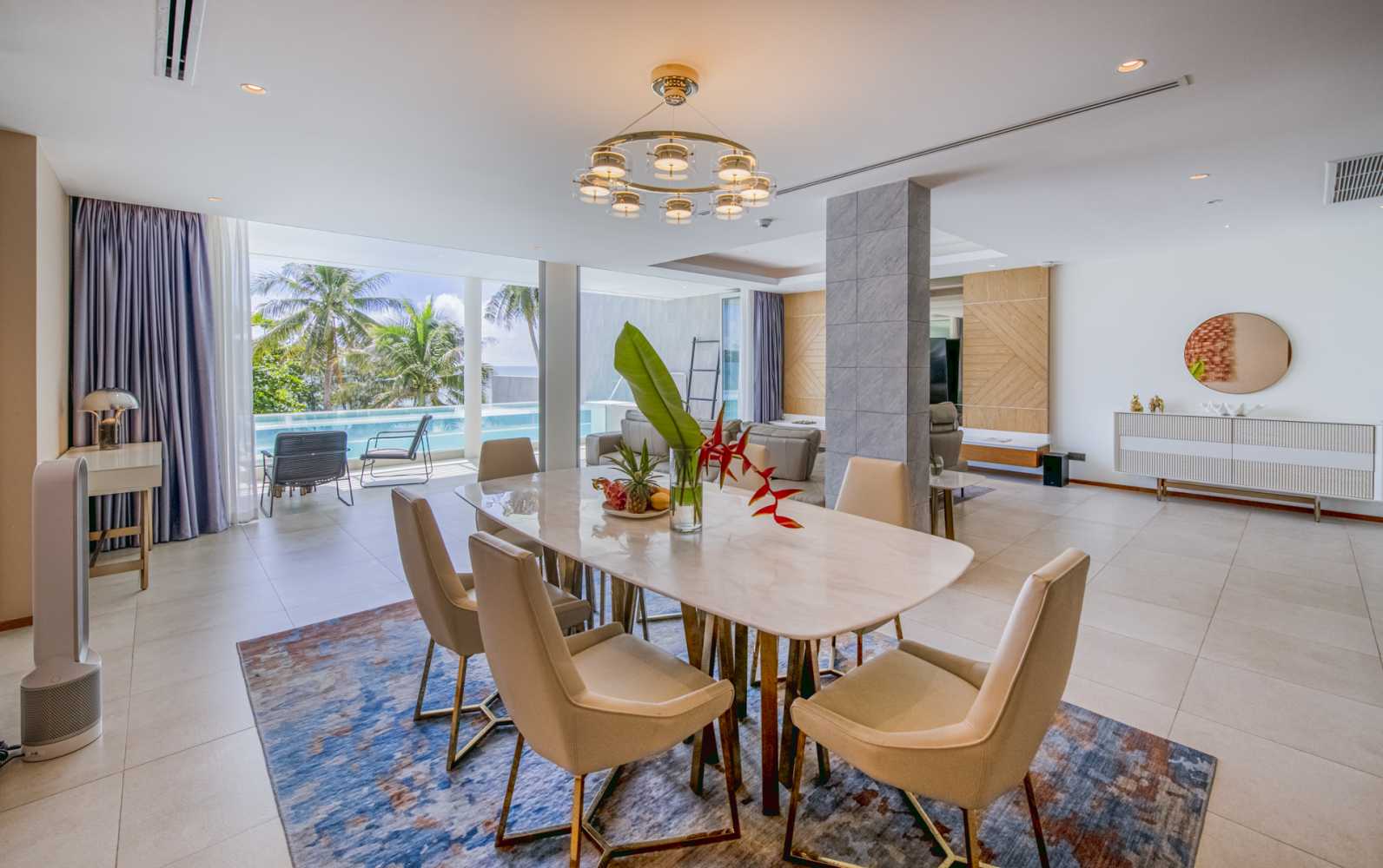 Property image - full photo 4
