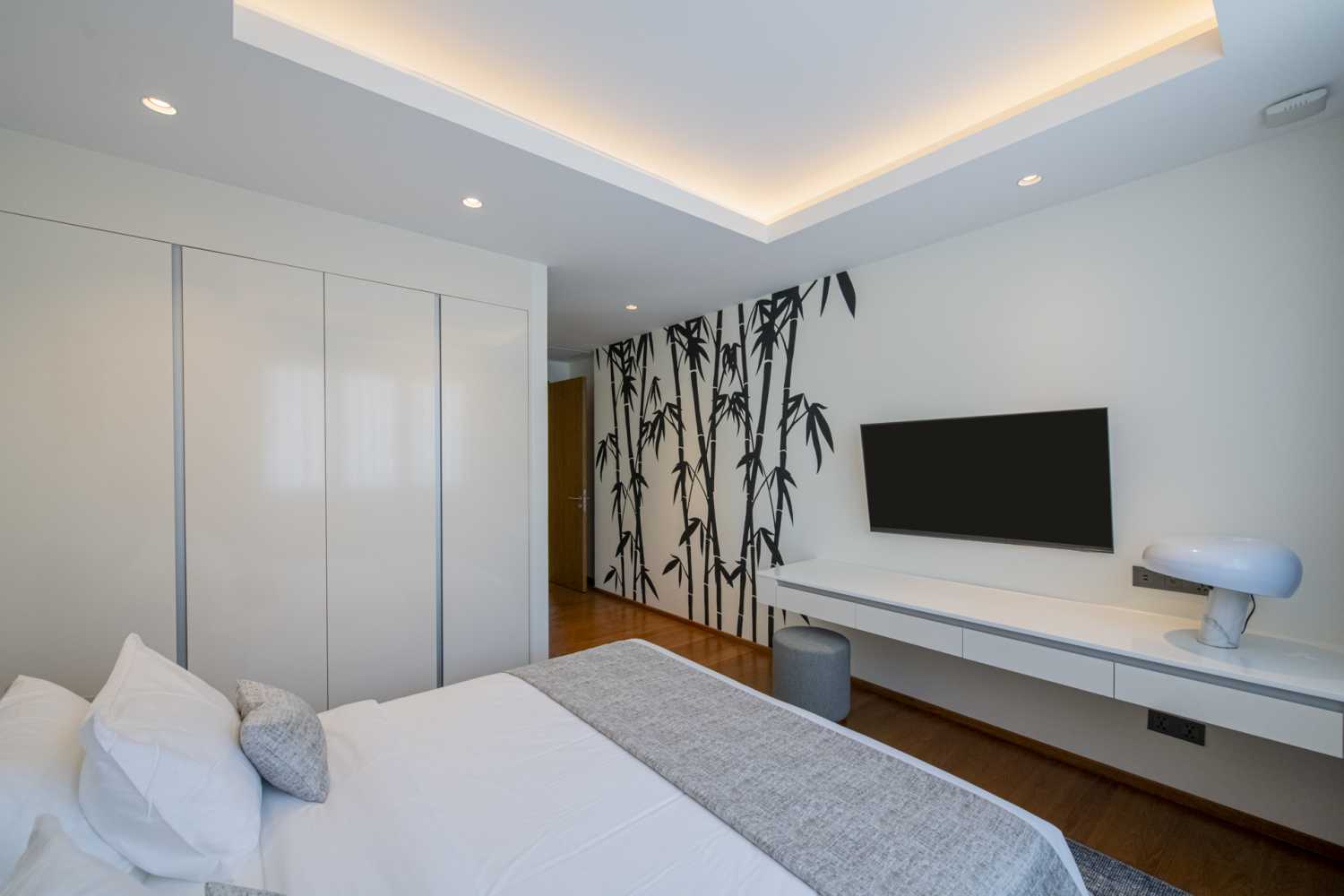 Property image - full photo 13
