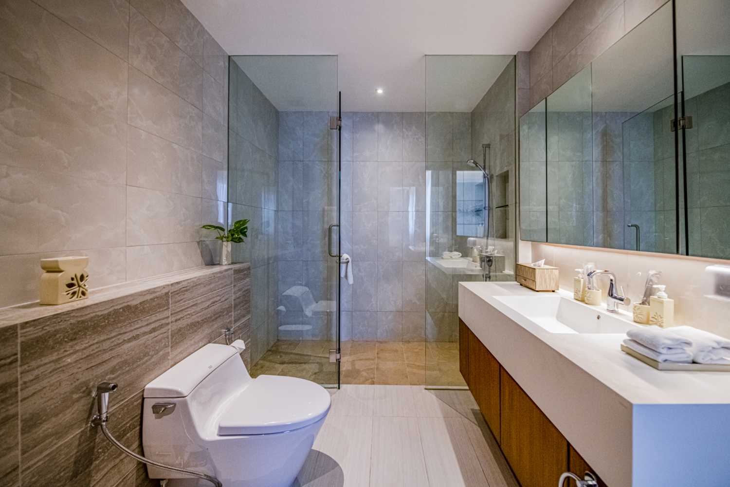 Property image - full photo 14
