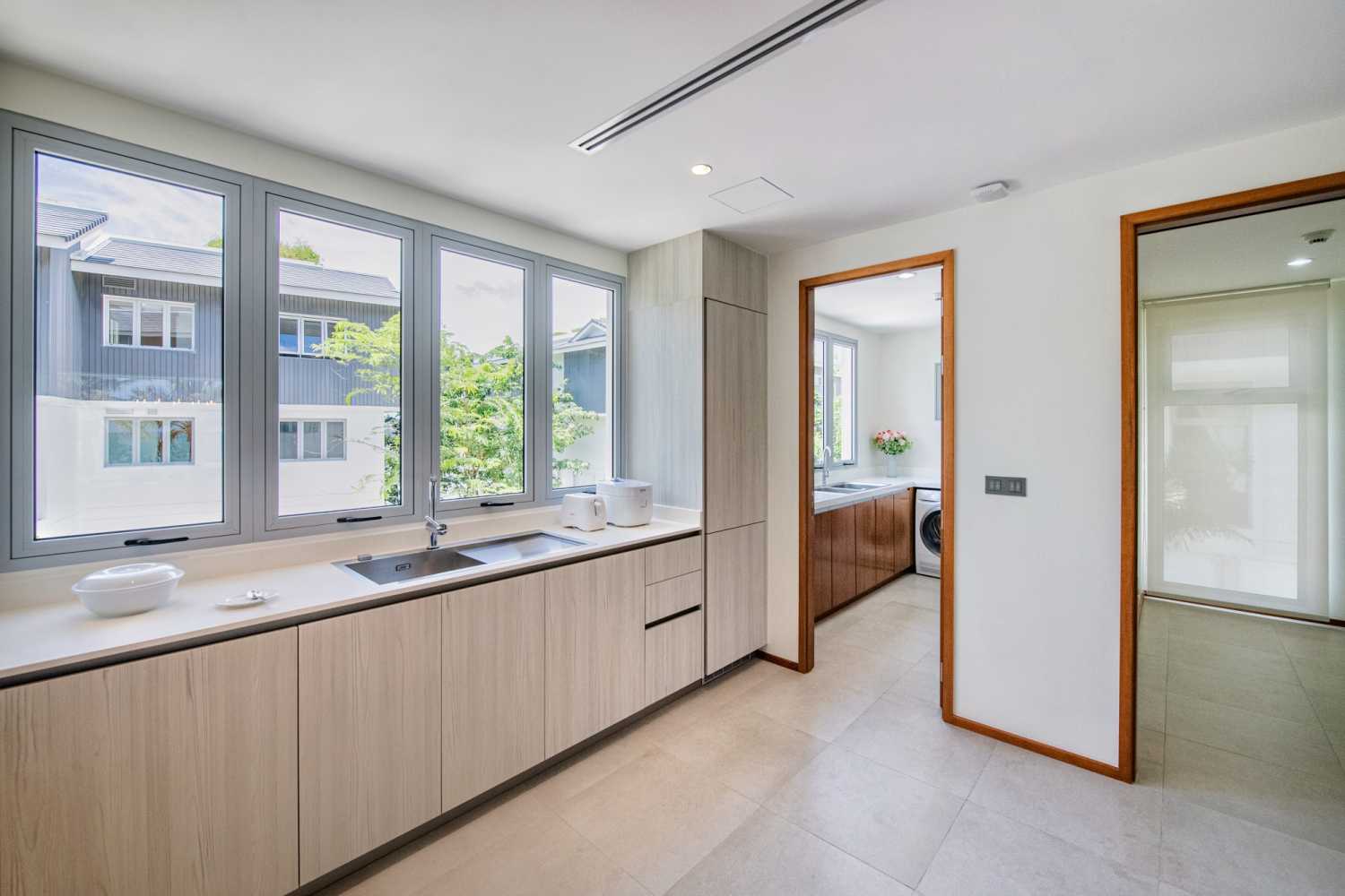 Property image - full photo 7