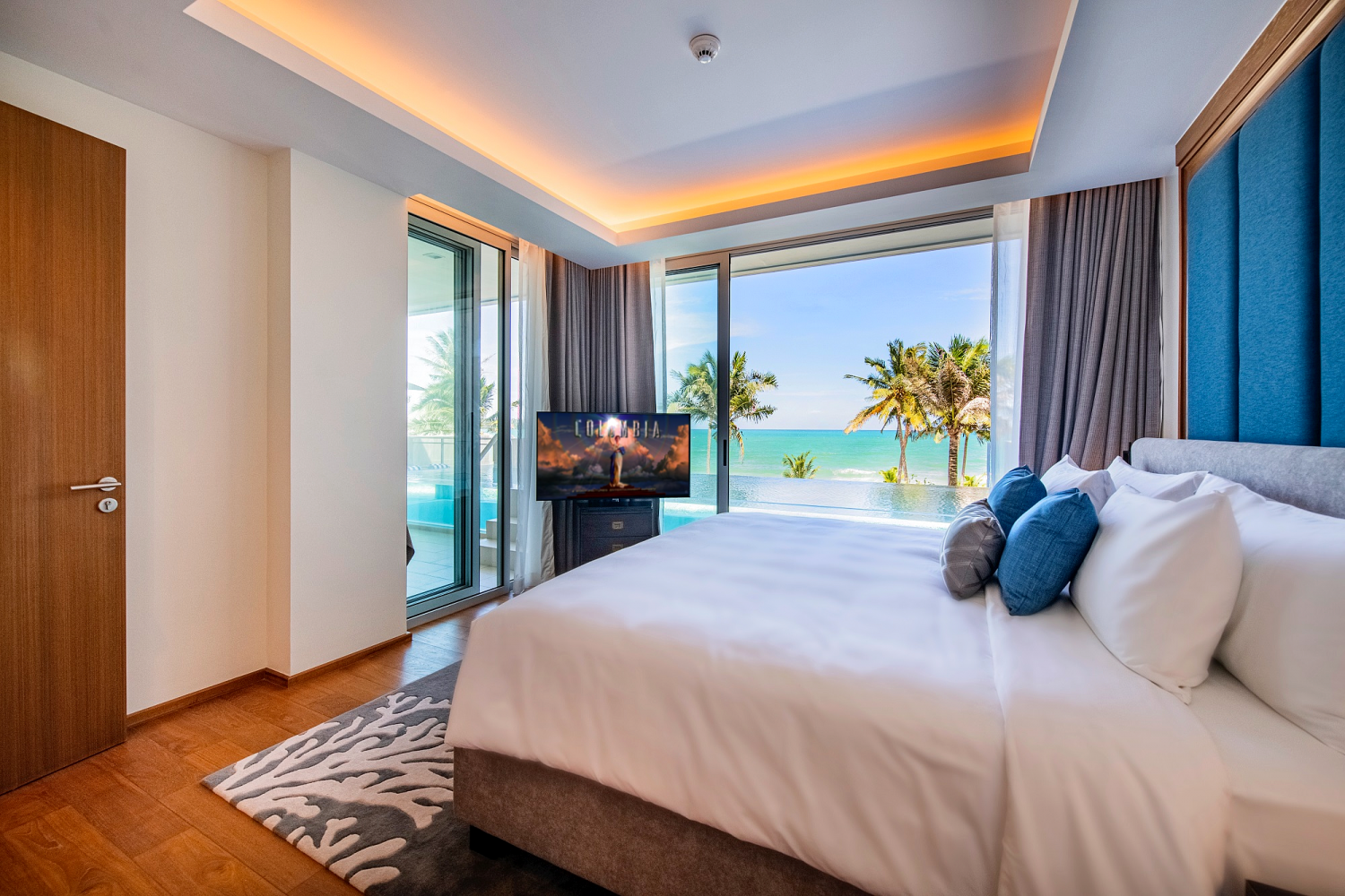 Property image - full photo 8