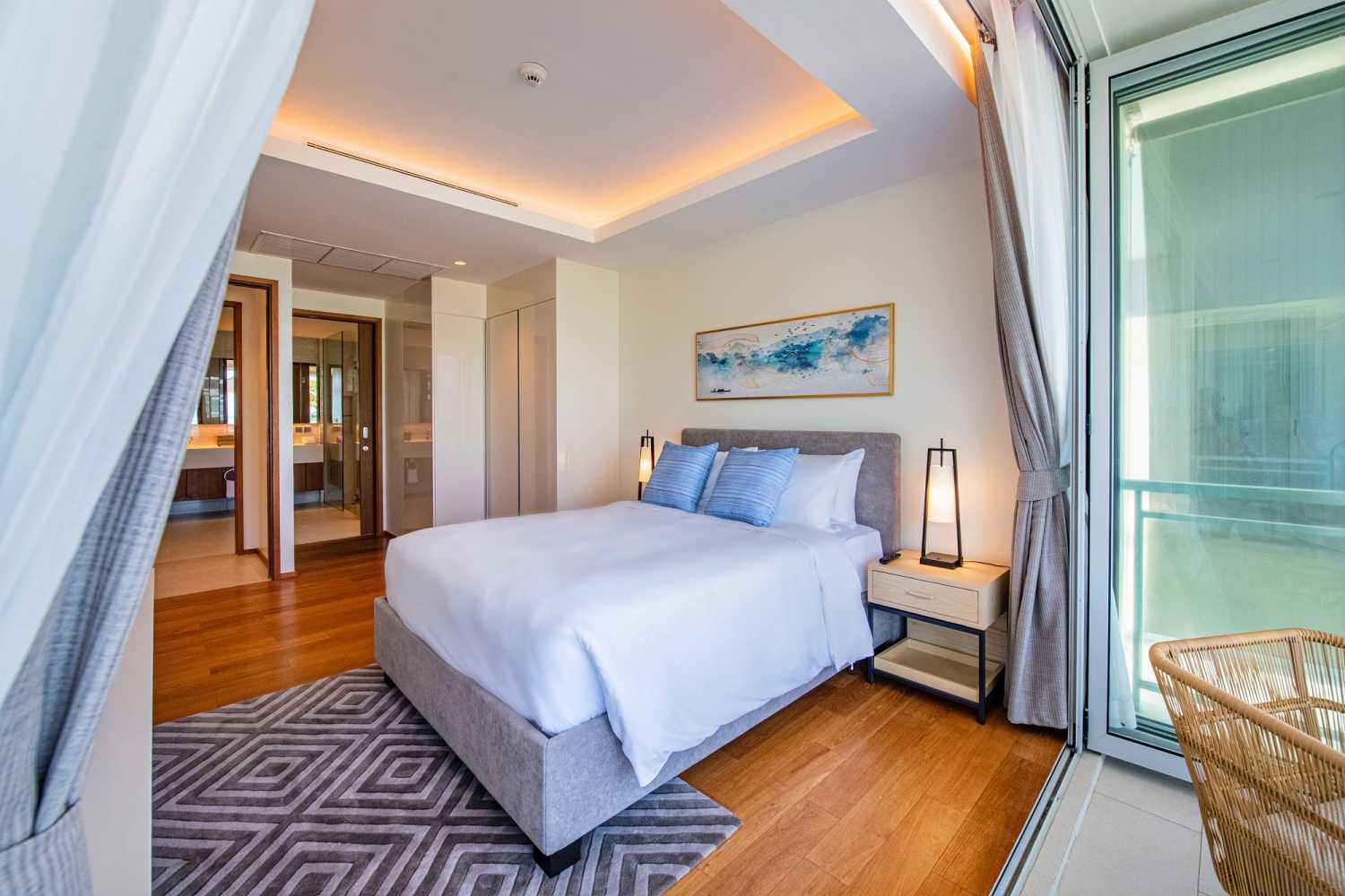 Property image - full photo 13