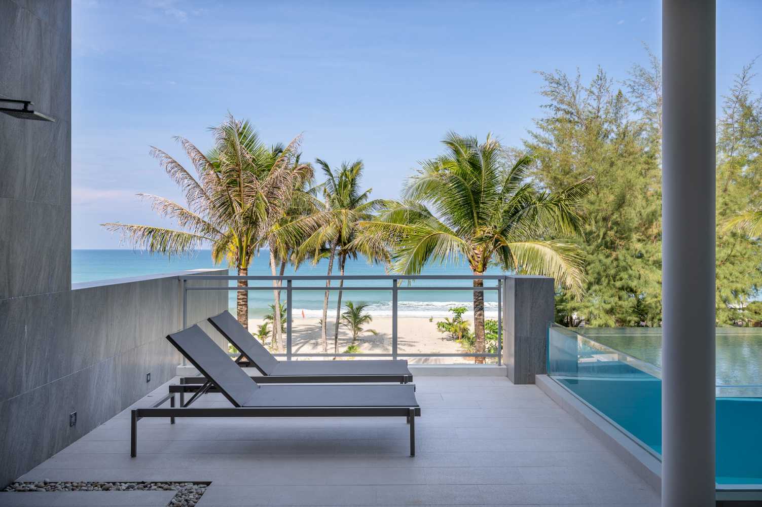 Property image - full photo 2