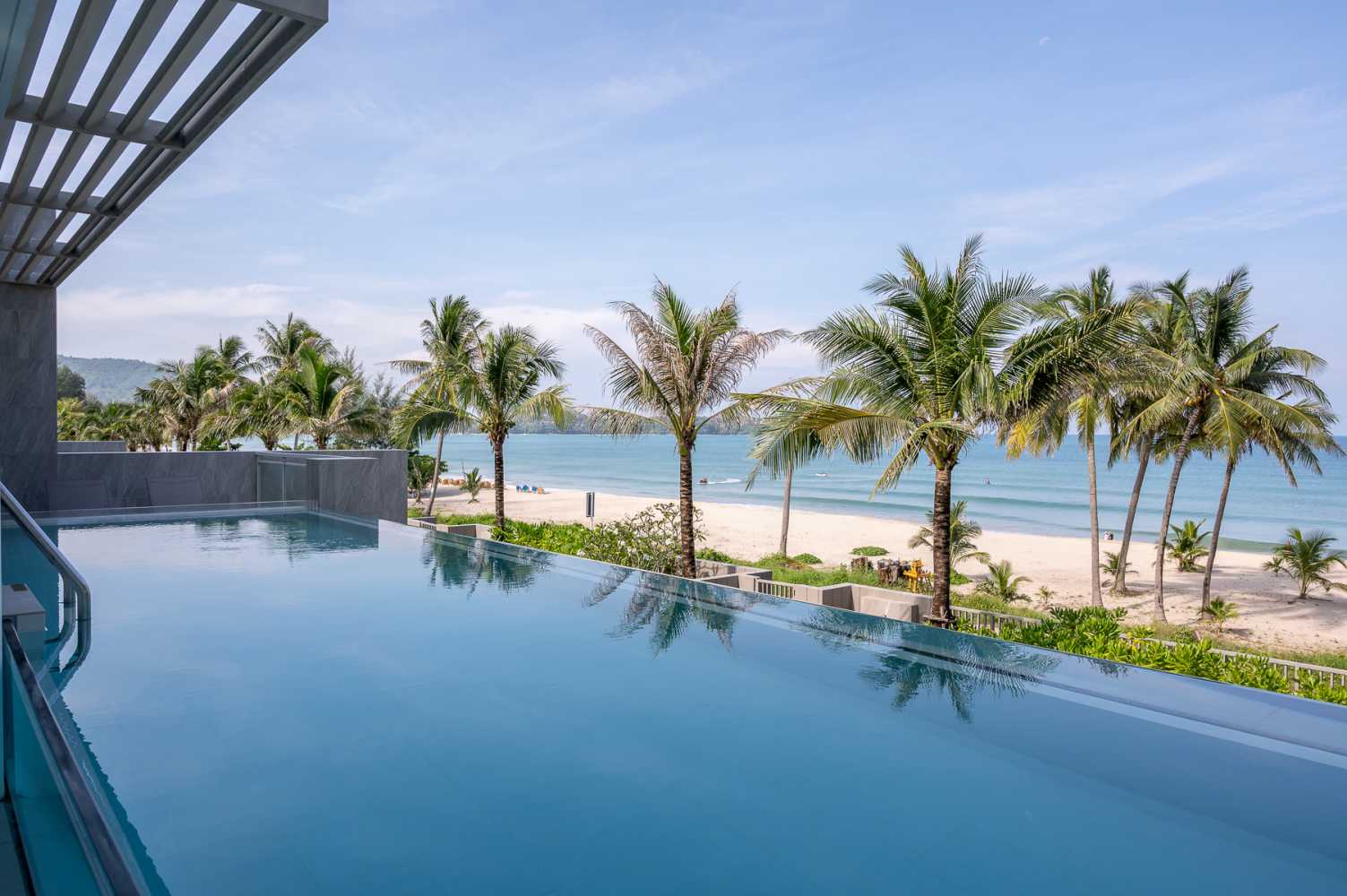 Property image - full photo 3