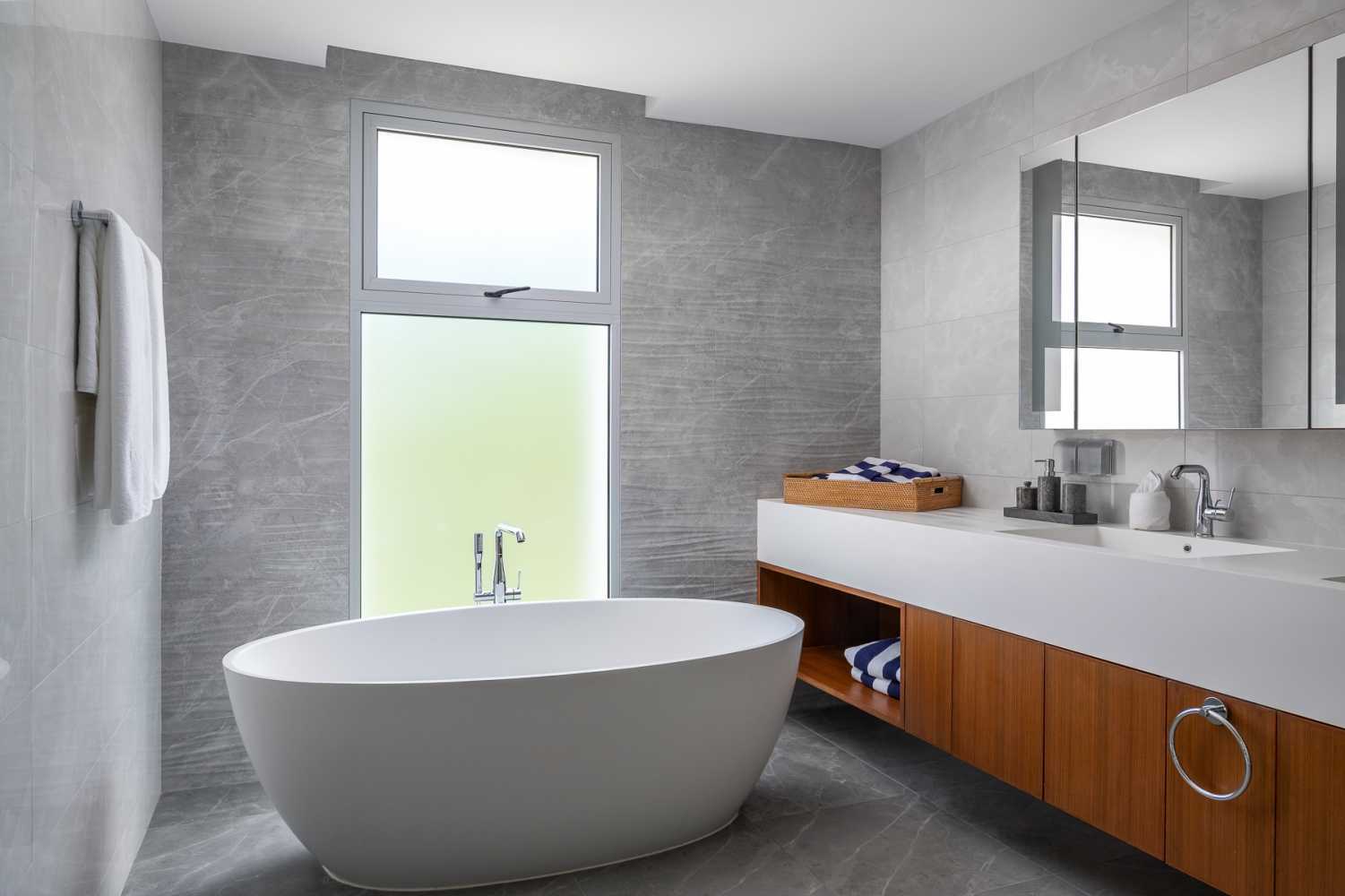 Property image - full photo 11