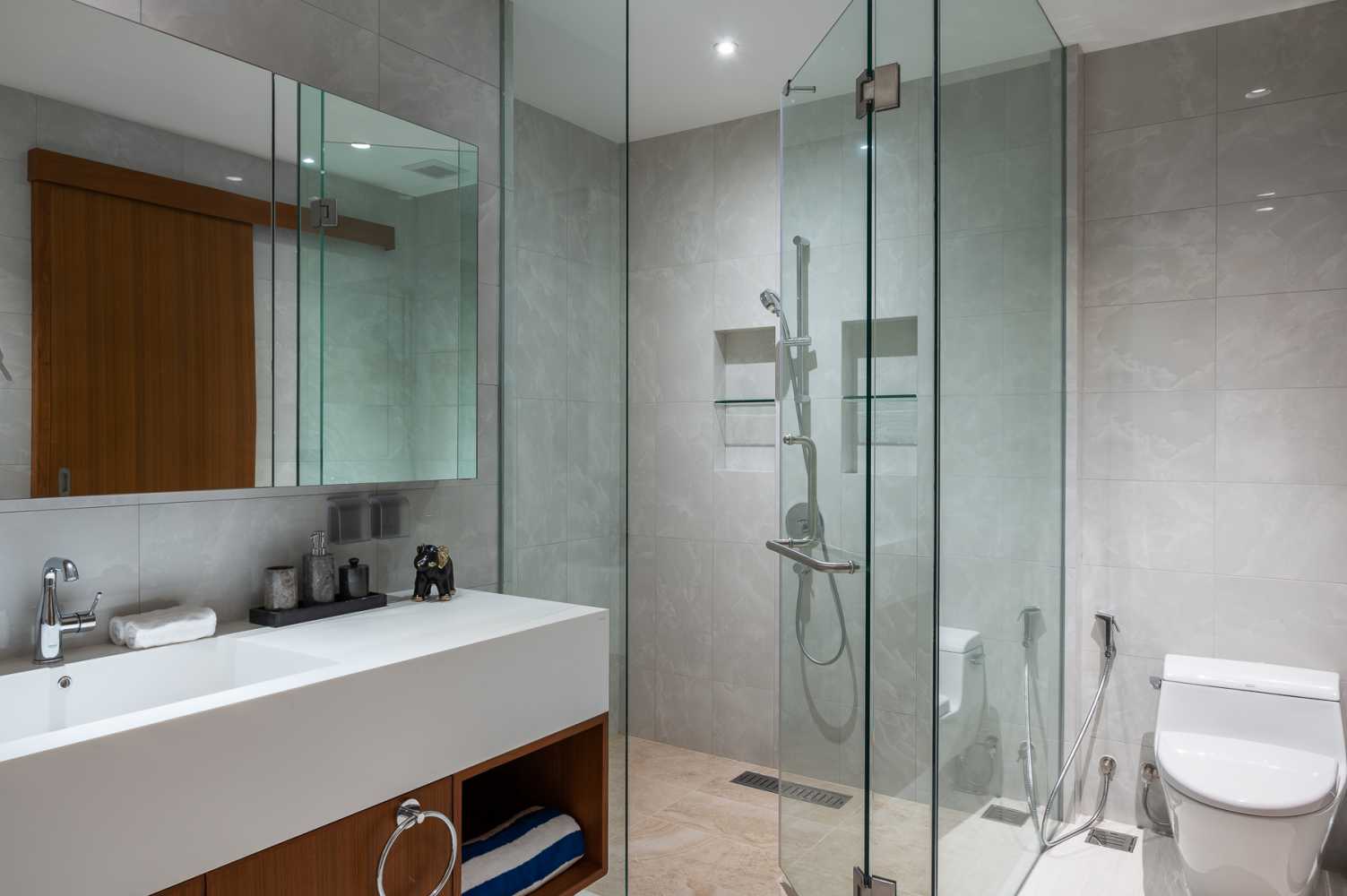 Property image - full photo 9