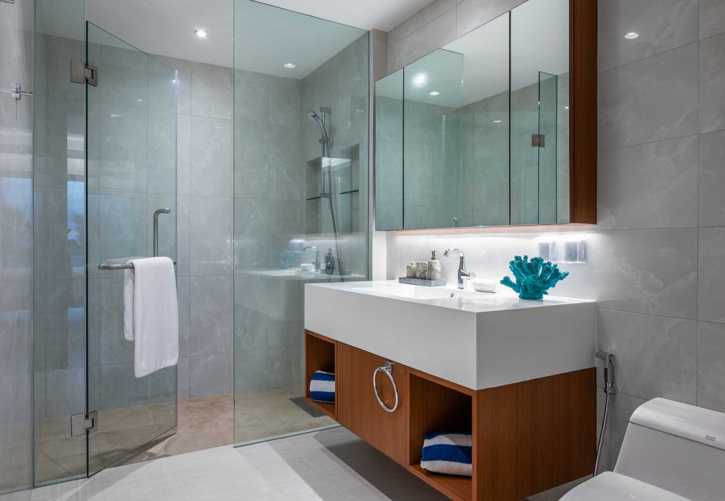 Property image - full photo 12
