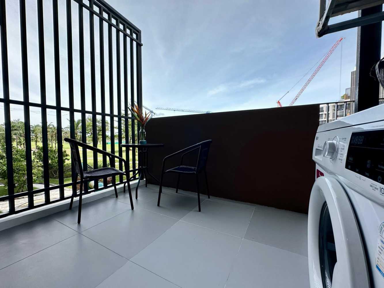 Property image - full photo 12