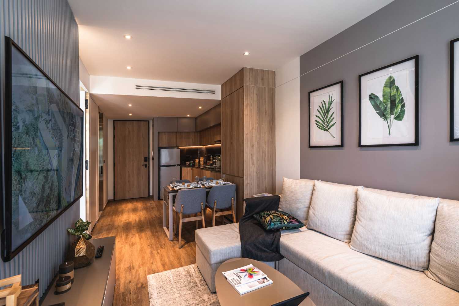 Property image - full photo 2