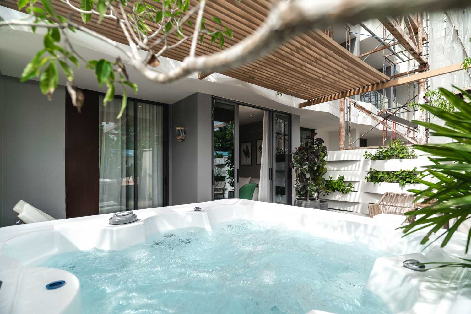 Property image - full photo 16