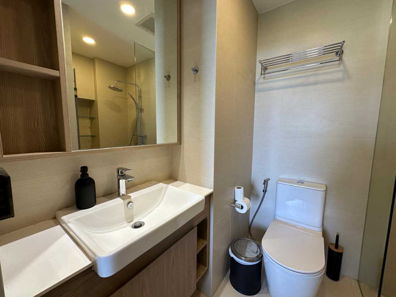 Property image - full photo 6