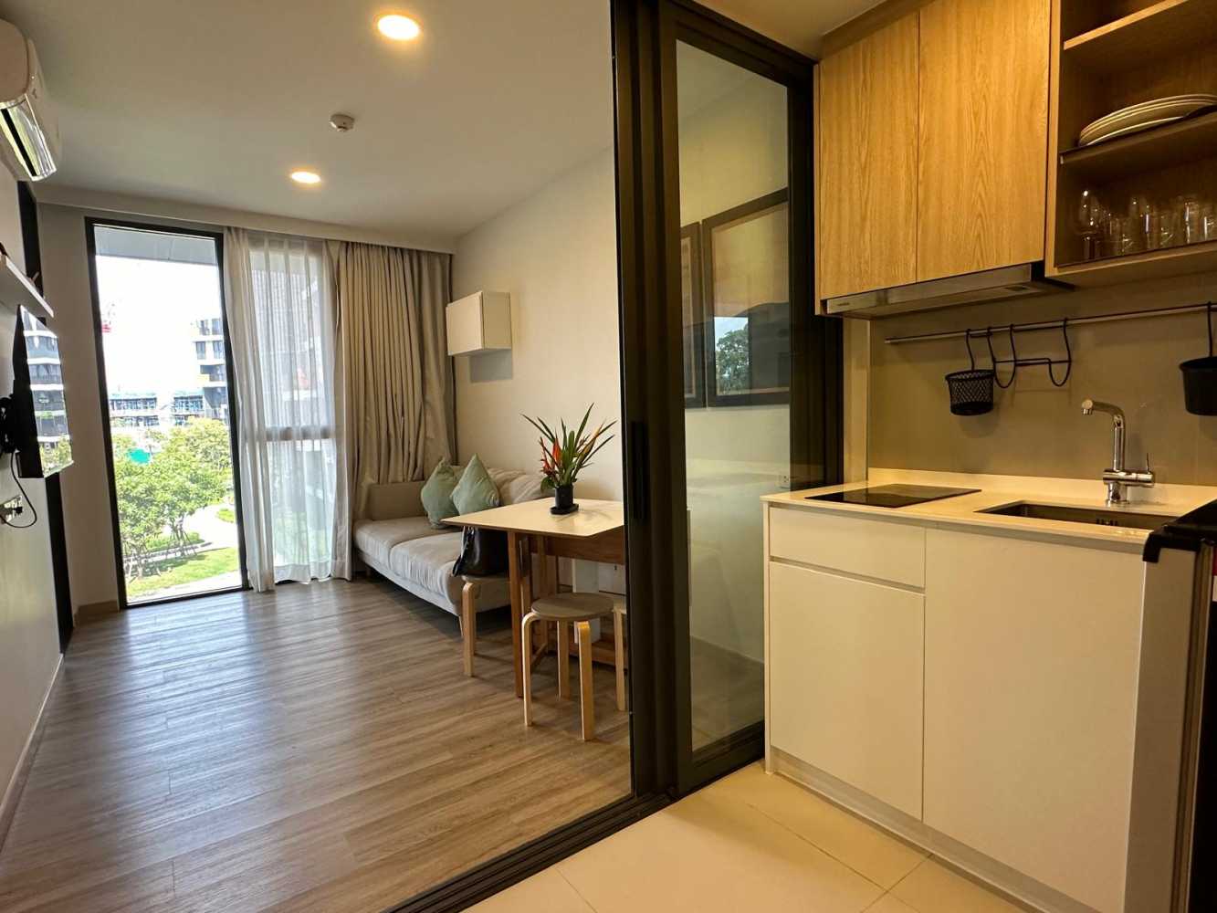 Property image - full photo 4