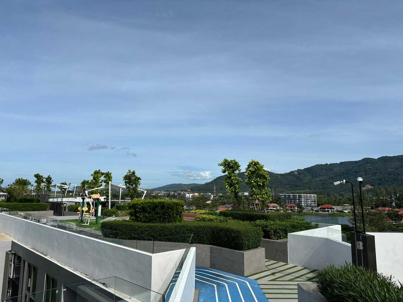 Property image - full photo 12