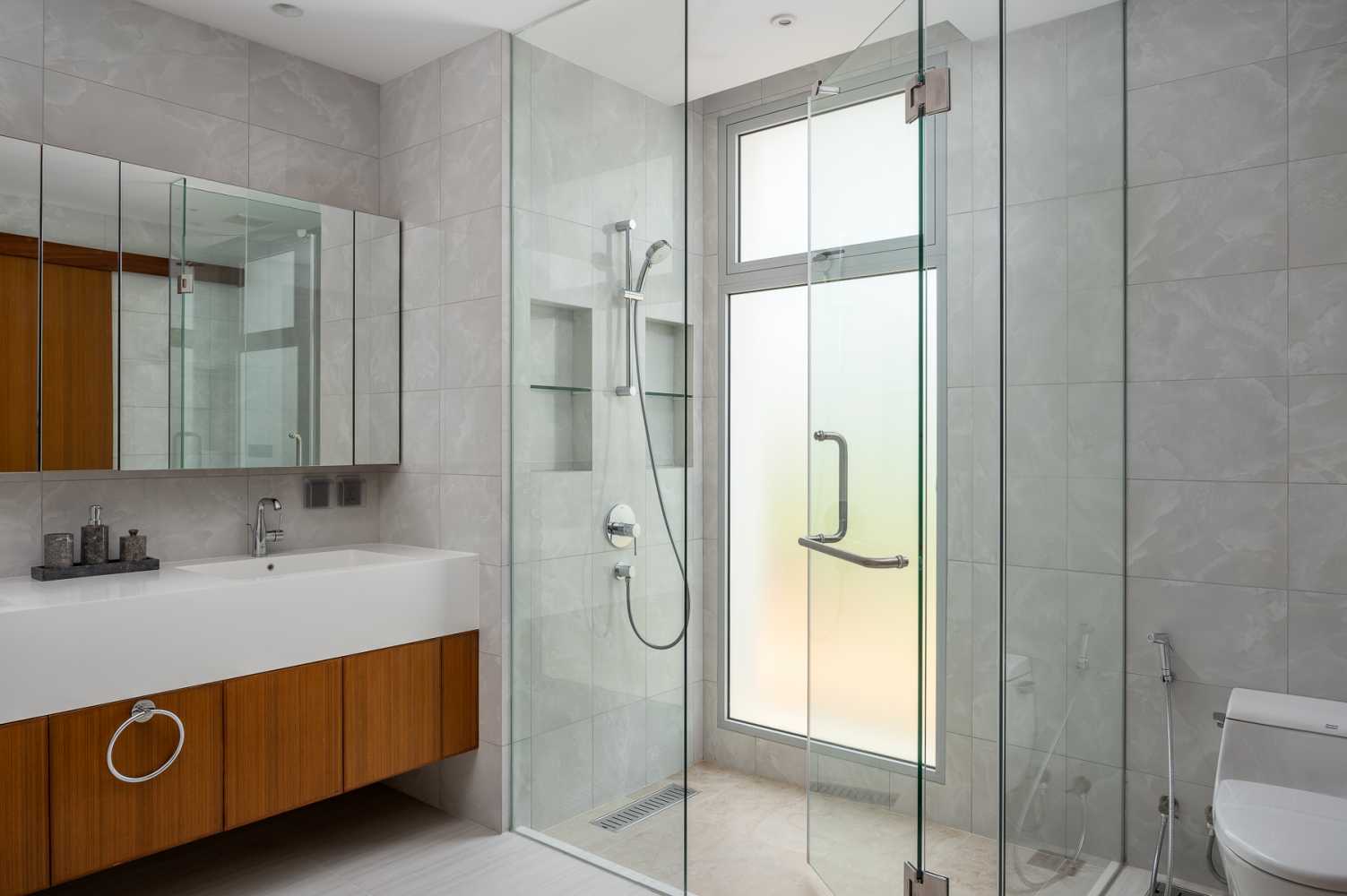 Property image - full photo 9