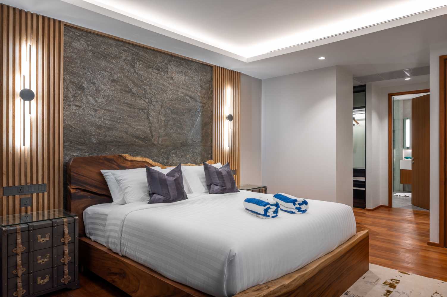 Property image - full photo 8