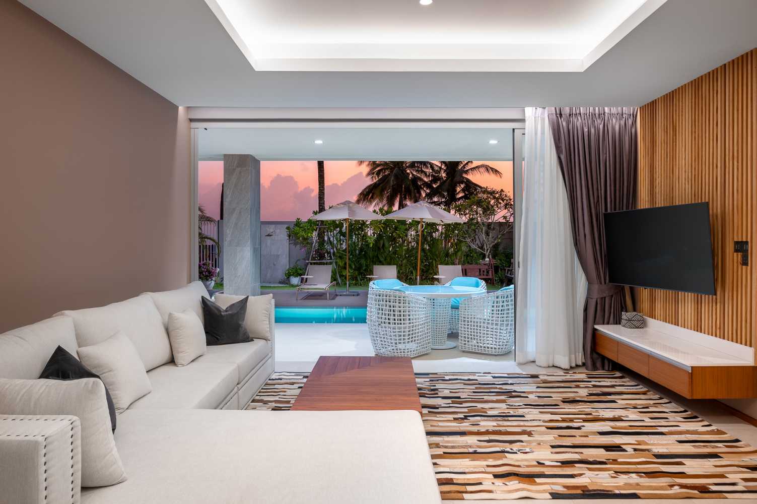 Property image - full photo 15