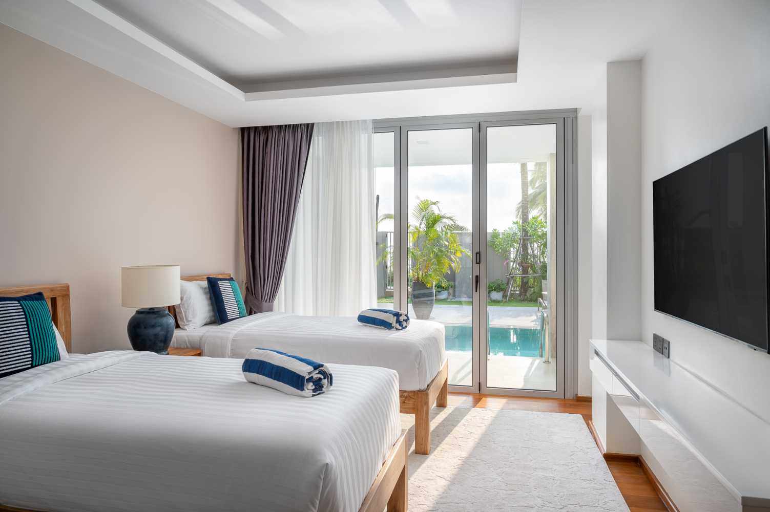 Property image - full photo 12