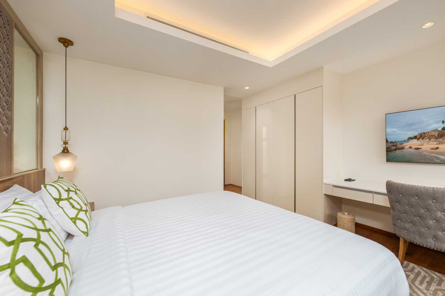 Property image - full photo 14