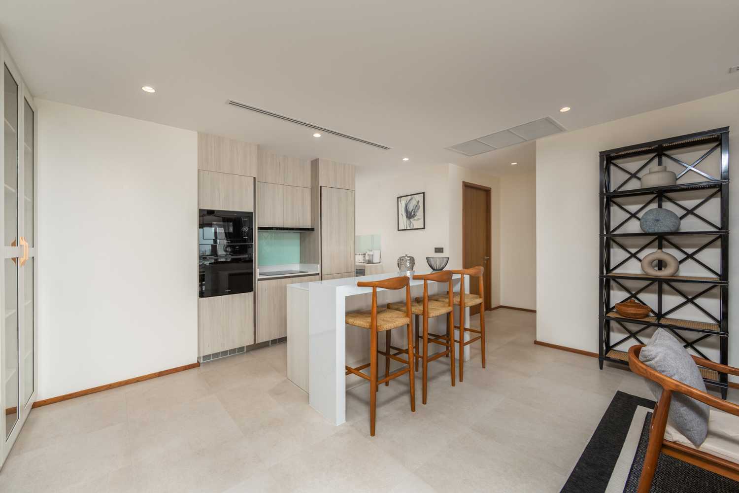 Property image - full photo 3