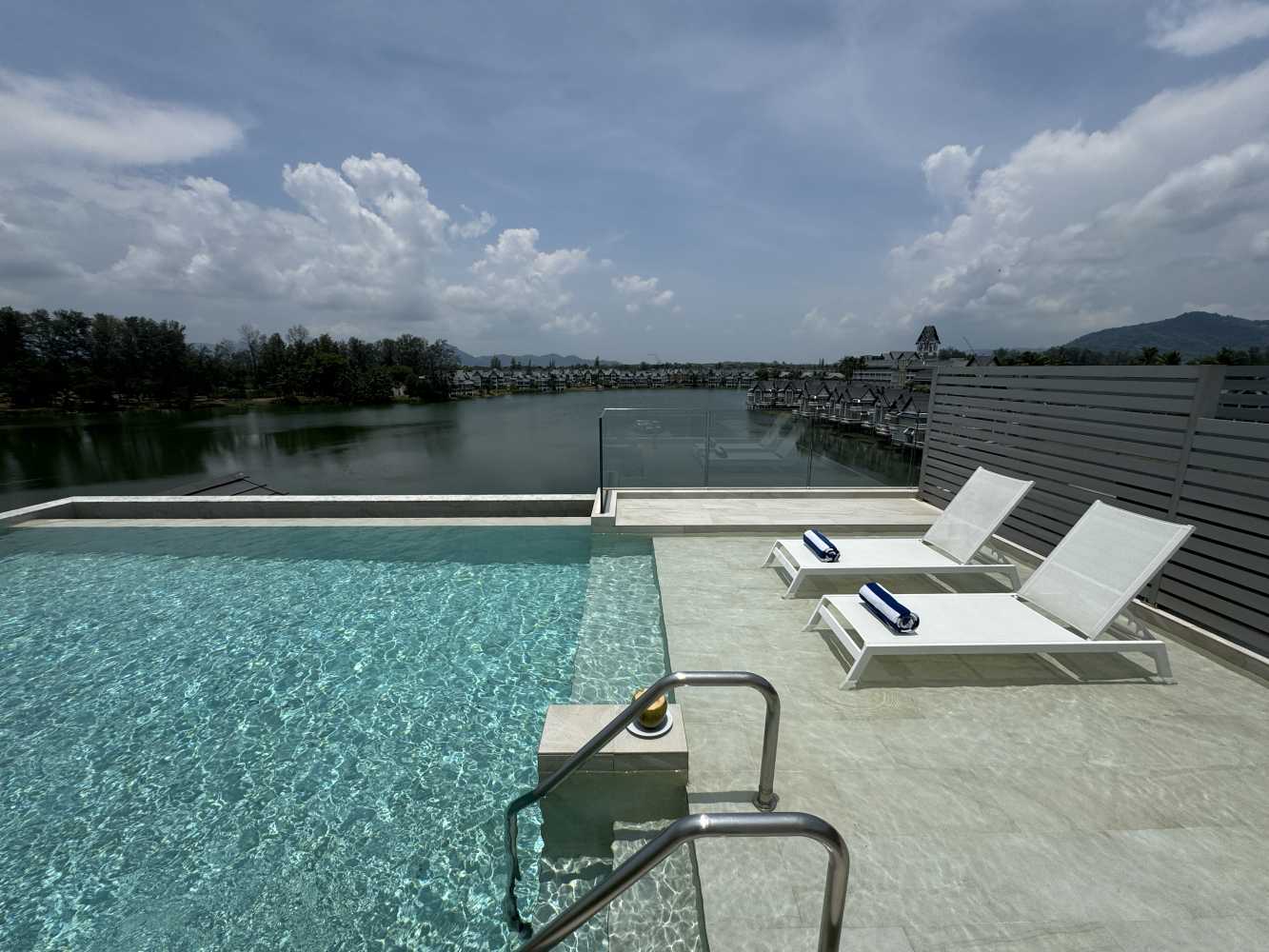 Property image - full photo 18