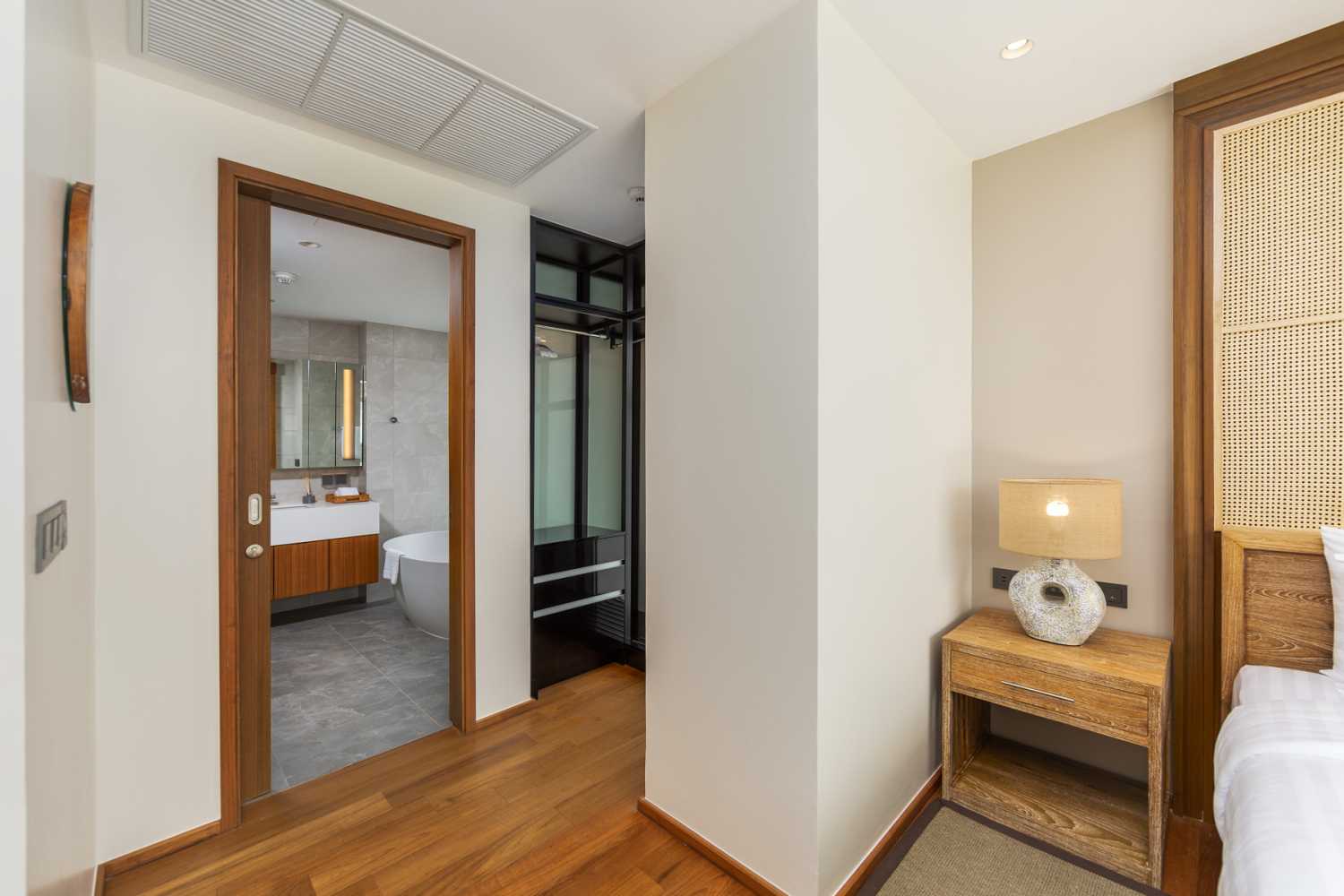 Property image - full photo 9